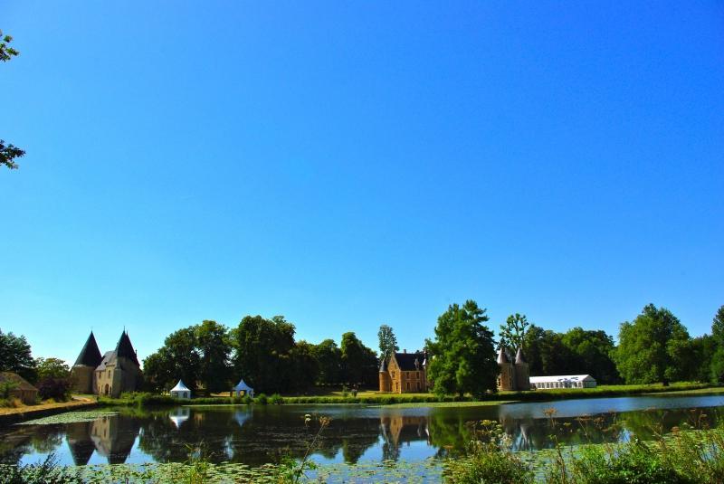 Chateau De Cheronne Bed & Breakfast Tuffe Bagian luar foto